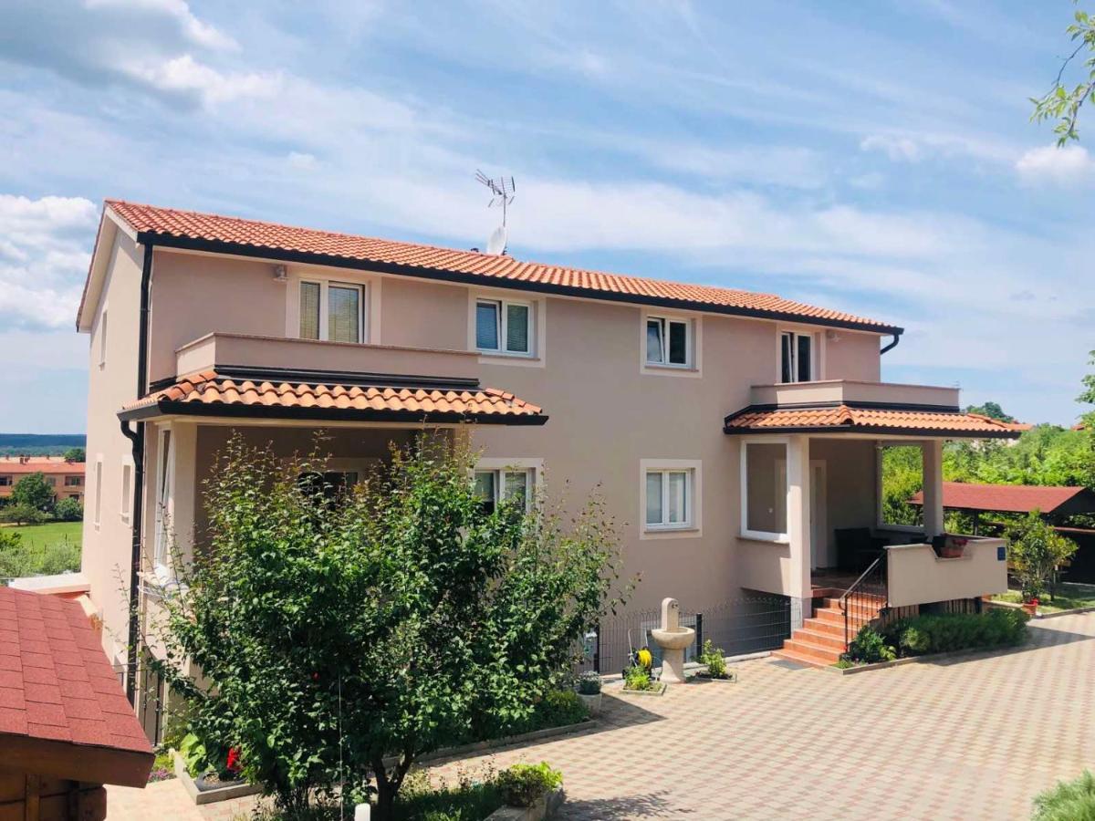 Apartments Zdenka Labin  Zewnętrze zdjęcie